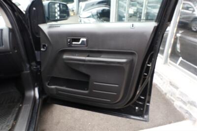 2010 Ford Edge SEL   - Photo 15 - Newark, NJ 07104