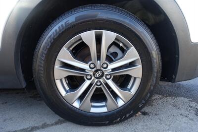 2015 Hyundai SANTA FE Sport 2.4L   - Photo 24 - Newark, NJ 07104