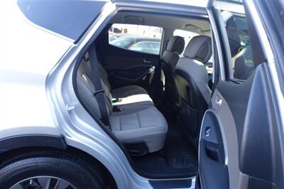 2015 Hyundai SANTA FE Sport 2.4L   - Photo 16 - Newark, NJ 07104