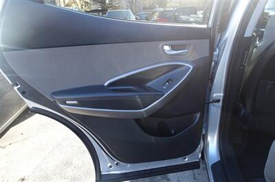 2015 Hyundai SANTA FE Sport 2.4L   - Photo 12 - Newark, NJ 07104