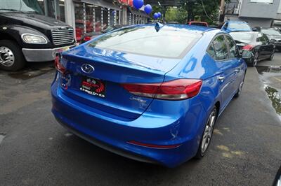 2017 Hyundai ELANTRA Limited   - Photo 8 - Newark, NJ 07104