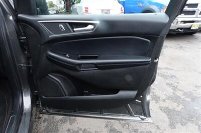 2017 Ford Edge SEL   - Photo 15 - Newark, NJ 07104