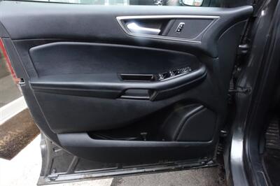 2017 Ford Edge SEL   - Photo 10 - Newark, NJ 07104