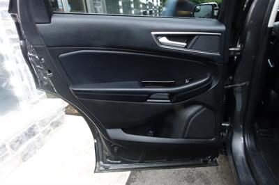 2017 Ford Edge SEL   - Photo 12 - Newark, NJ 07104