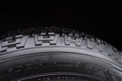 2017 Ford Edge SEL   - Photo 23 - Newark, NJ 07104