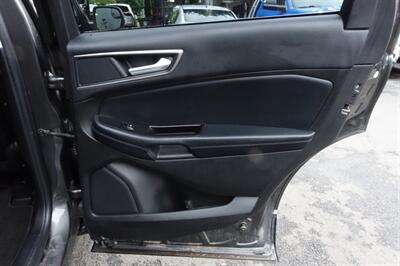 2017 Ford Edge SEL   - Photo 17 - Newark, NJ 07104