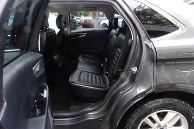 2017 Ford Edge SEL   - Photo 11 - Newark, NJ 07104