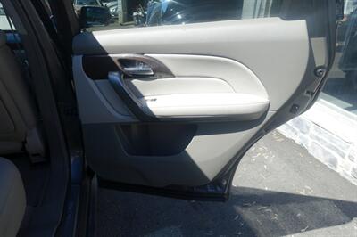 2010 Acura MDX SH-AWD w/Tech - Photo 18 - Newark, NJ 07104