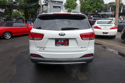 2016 Kia Sorento EX Plus V6   - Photo 7 - Newark, NJ 07104