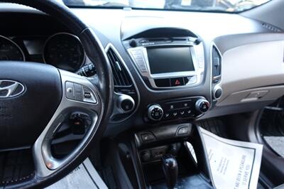 2011 Hyundai TUCSON GLS   - Photo 19 - Newark, NJ 07104