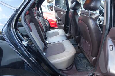 2011 Hyundai TUCSON GLS   - Photo 17 - Newark, NJ 07104