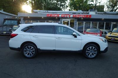 2017 Subaru Outback 3.6R Touring   - Photo 4 - Newark, NJ 07104