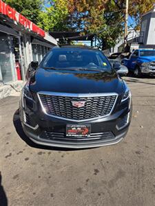 2021 Cadillac XT5 Premium Luxury   - Photo 2 - Newark, NJ 07104