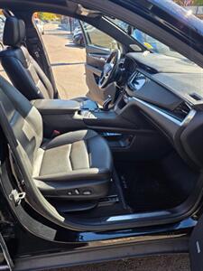 2021 Cadillac XT5 Premium Luxury   - Photo 21 - Newark, NJ 07104