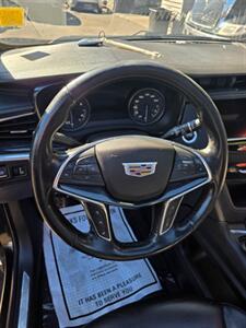 2021 Cadillac XT5 Premium Luxury   - Photo 25 - Newark, NJ 07104