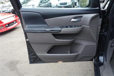 2017 Honda Odyssey EX   - Photo 10 - Newark, NJ 07104