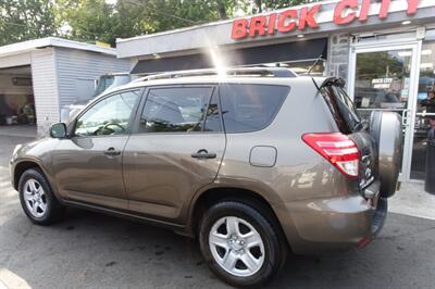 2009 Toyota RAV4   - Photo 4 - Newark, NJ 07104