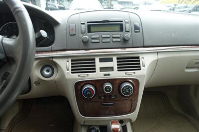 2006 Hyundai SONATA LX - Photo 18 - Newark, NJ 07104