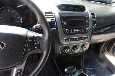 2014 Kia Sorento LX   - Photo 25 - Newark, NJ 07104