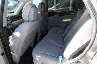 2014 Kia Sorento LX   - Photo 11 - Newark, NJ 07104