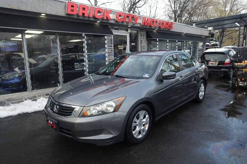 2009 Honda Accord LX-P's photo