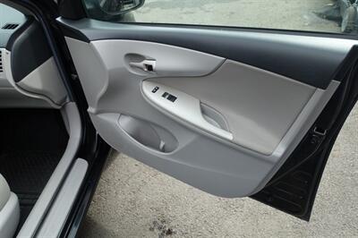 2012 Toyota Corolla LE - Photo 15 - Newark, NJ 07104