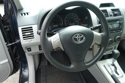 2012 Toyota Corolla LE - Photo 19 - Newark, NJ 07104
