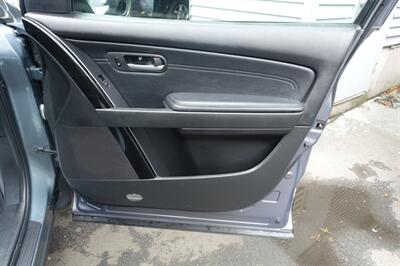 2010 Mazda CX-9 Touring   - Photo 16 - Newark, NJ 07104