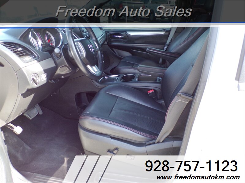 2018 Dodge Grand Caravan GT - Photo 10 - Kingman, AZ 86409