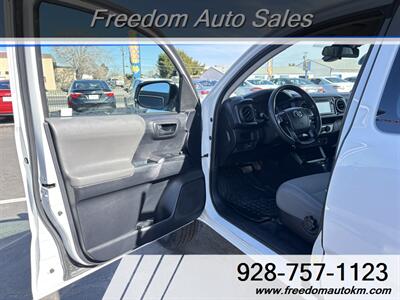 2018 Toyota Tacoma SR5   - Photo 4 - Kingman, AZ 86409