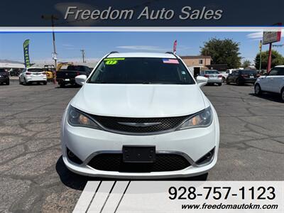 2017 Chrysler Pacifica Touring-L   - Photo 16 - Kingman, AZ 86409