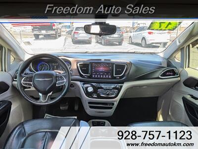 2017 Chrysler Pacifica Touring-L   - Photo 8 - Kingman, AZ 86409