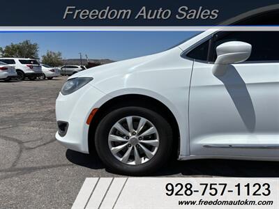 2017 Chrysler Pacifica Touring-L   - Photo 17 - Kingman, AZ 86409