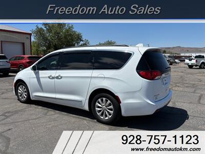 2017 Chrysler Pacifica Touring-L   - Photo 14 - Kingman, AZ 86409