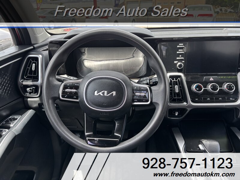 2023 Kia Sorento LX - Photo 9 - Kingman, AZ 86409