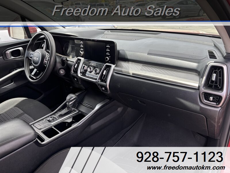 2023 Kia Sorento LX - Photo 12 - Kingman, AZ 86409