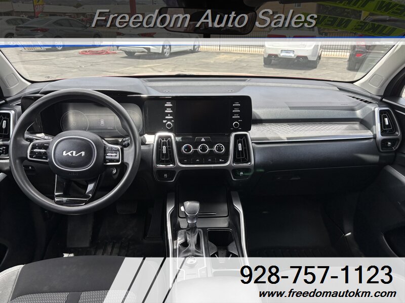 2023 Kia Sorento LX - Photo 7 - Kingman, AZ 86409