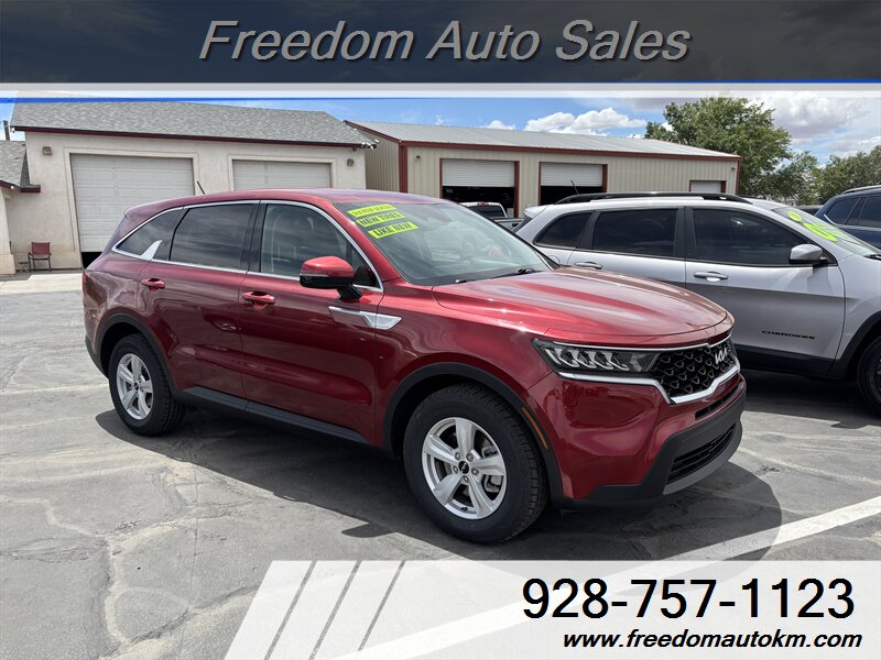 2023 Kia Sorento LX  