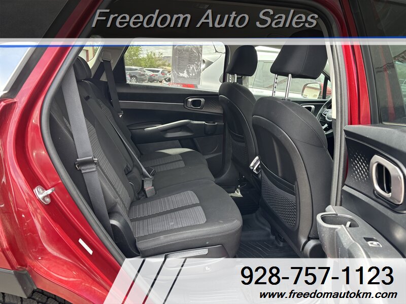 2023 Kia Sorento LX - Photo 10 - Kingman, AZ 86409