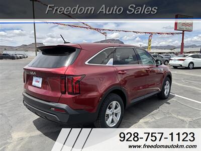 2023 Kia Sorento LX - Photo 2 - Kingman, AZ 86409
