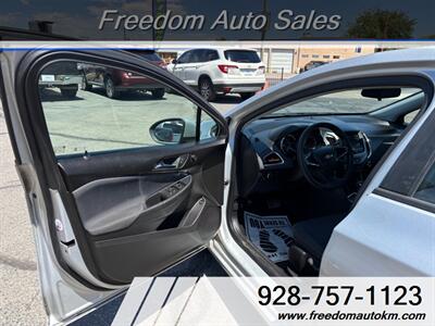 2019 Chevrolet Cruze LS   - Photo 4 - Kingman, AZ 86409