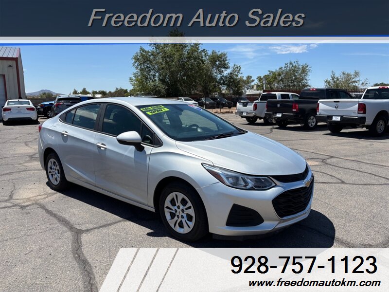 2019 Chevrolet Cruze LS  