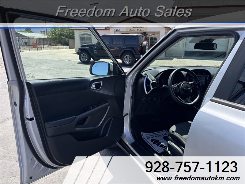 2020 Kia Soul S - Photo 4 - Kingman, AZ 86409