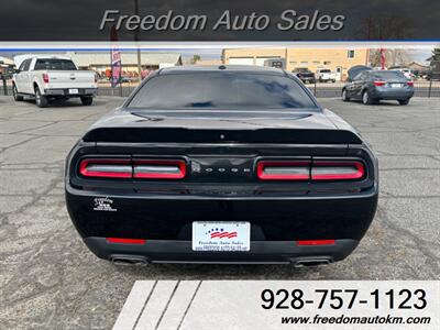 2018 Dodge Challenger SXT   - Photo 9 - Kingman, AZ 86409