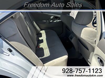 2011 Toyota Camry LE   - Photo 11 - Kingman, AZ 86409