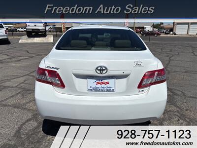 2011 Toyota Camry LE   - Photo 3 - Kingman, AZ 86409