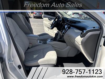 2018 Nissan Rogue Sport SV   - Photo 12 - Kingman, AZ 86409