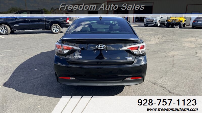 2016 Hyundai SONATA Hybrid Limited - Photo 6 - Kingman, AZ 86409