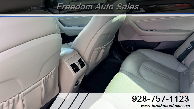 2016 Hyundai SONATA Hybrid Limited - Photo 16 - Kingman, AZ 86409
