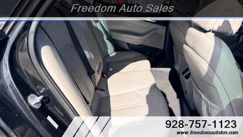 2016 Hyundai SONATA Hybrid Limited - Photo 18 - Kingman, AZ 86409